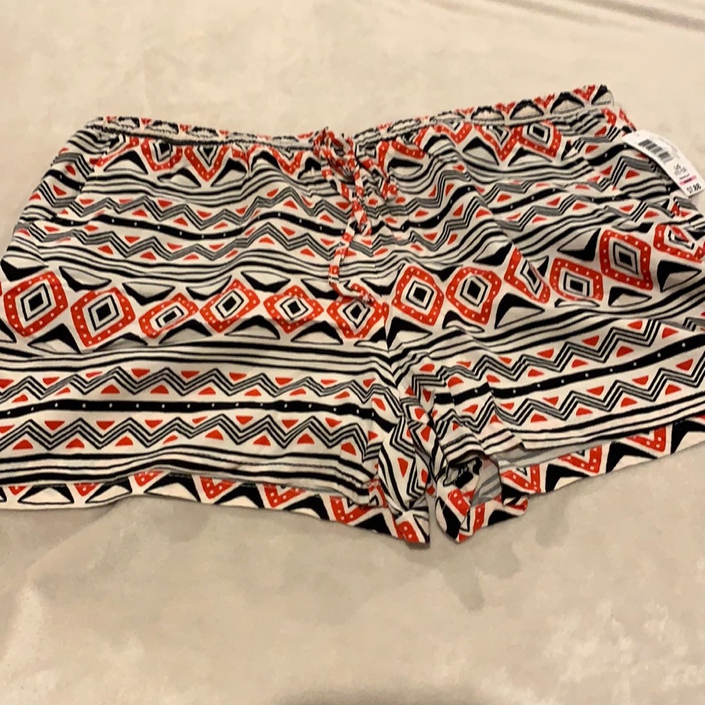 Patterned shorts